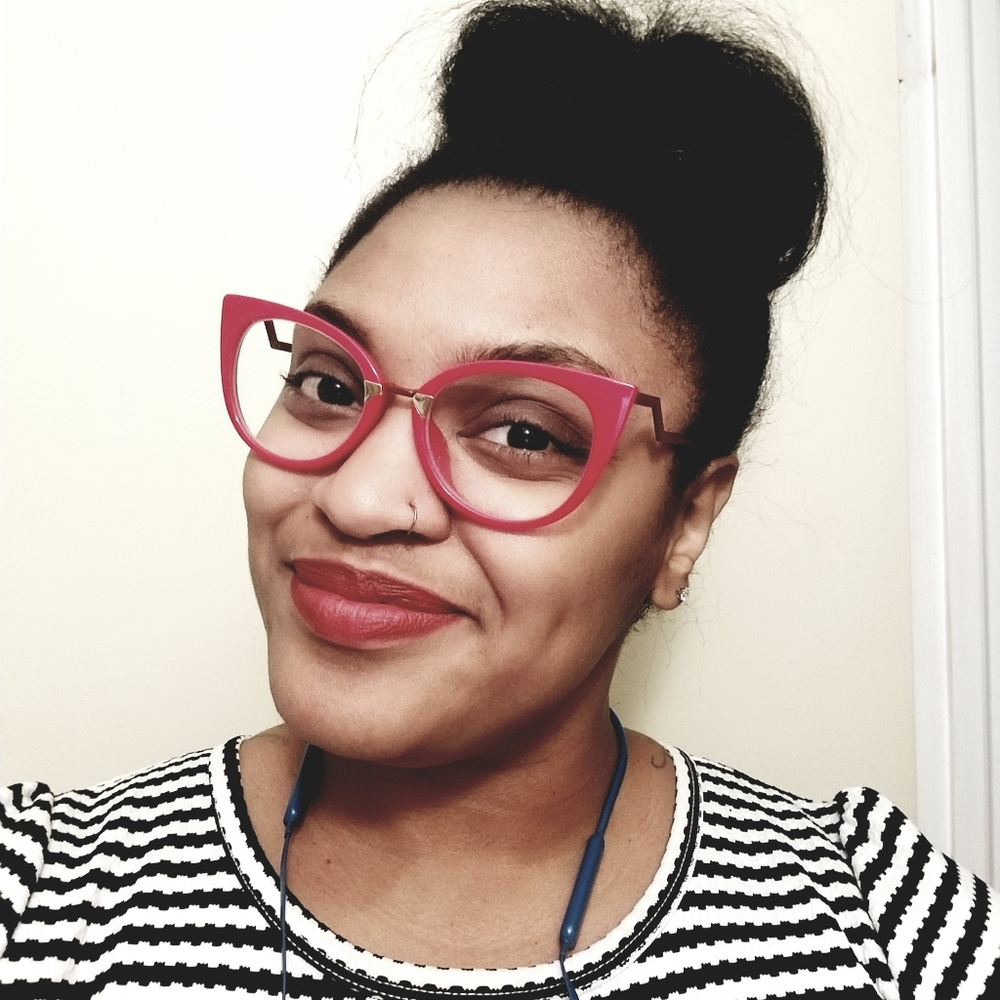 Meet your Posher, Crystal